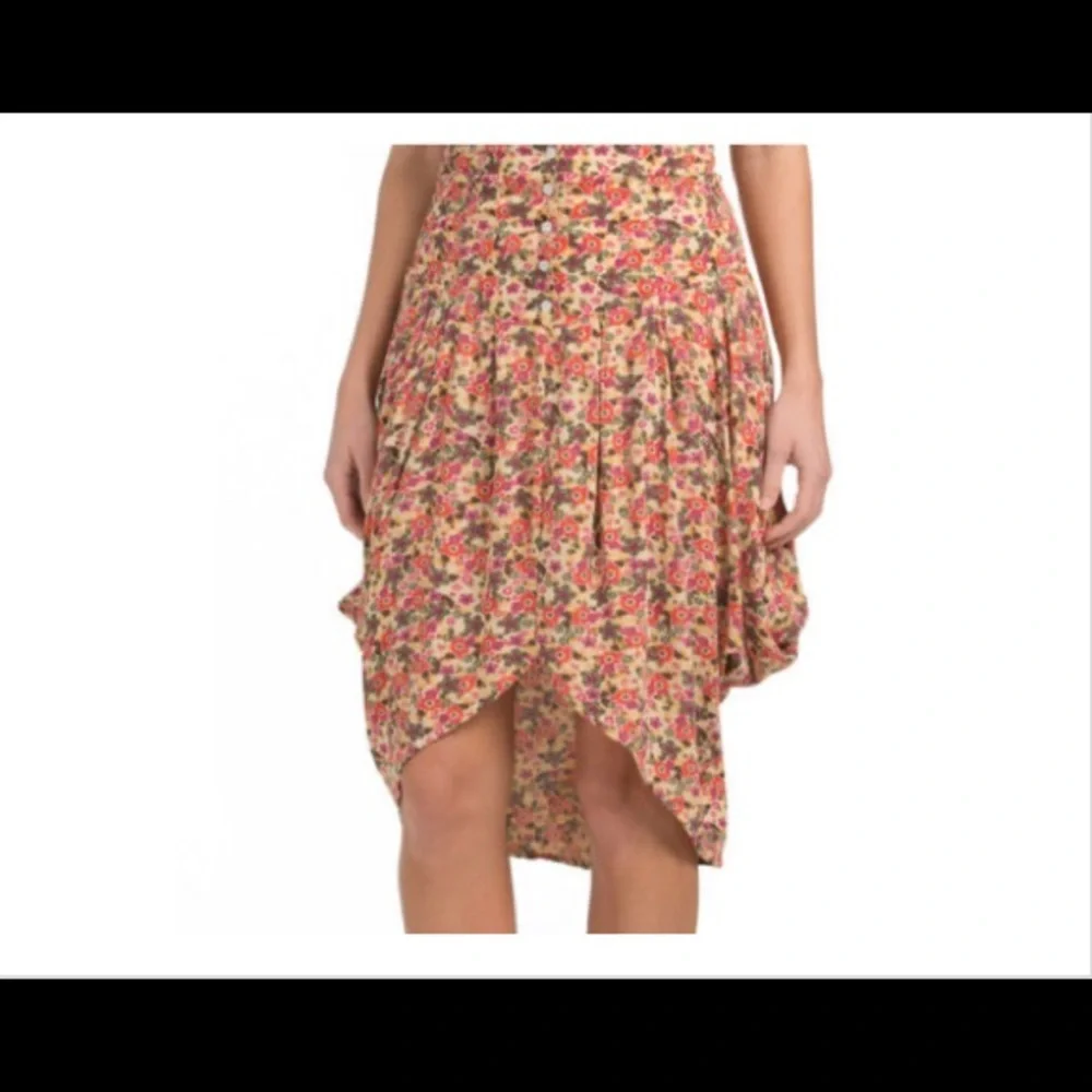 Free People NWOT asymmetrical hem skirt. Size 2. - Picture 1 of 5